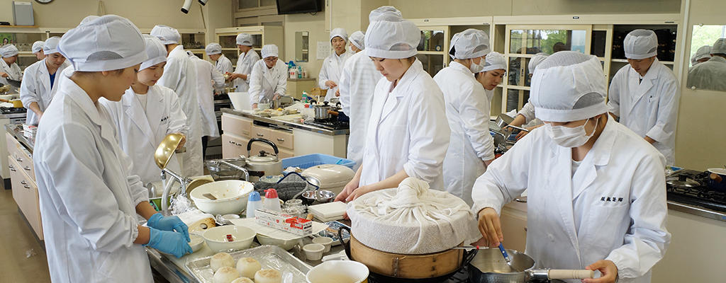 学生による研究・作品【食物栄養学科】